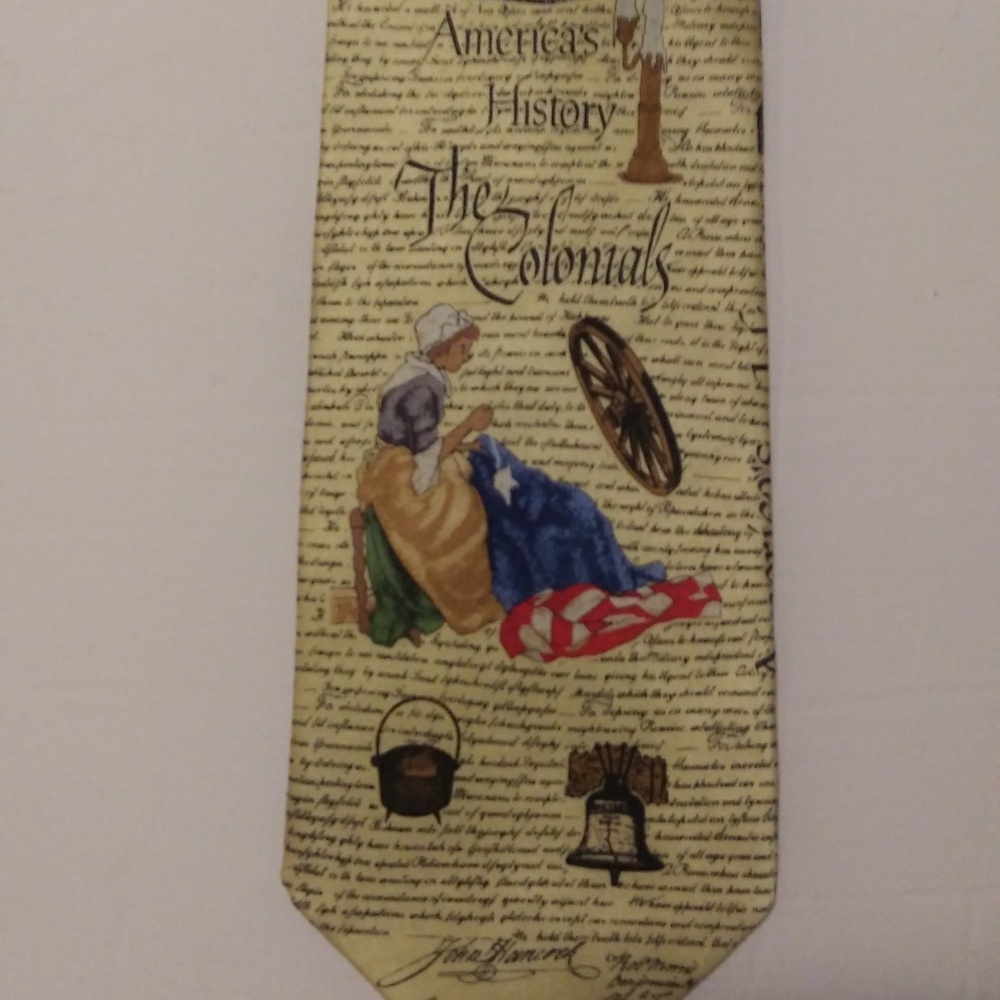 Museum Artifacts tie